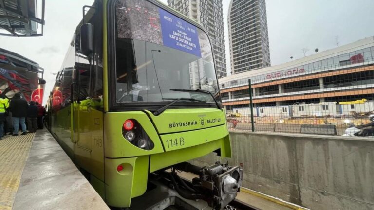 Emek-Şehir Hastanesi Metro Hattı’nın ilk istasyonu açıldı