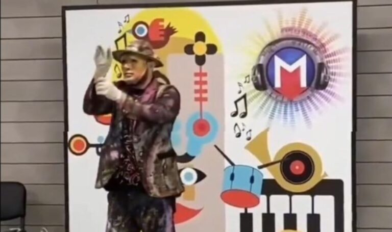 İstanbul metrolarında ‘pandomim’ gösterisi – Son Dakika Türkiye Haberleri