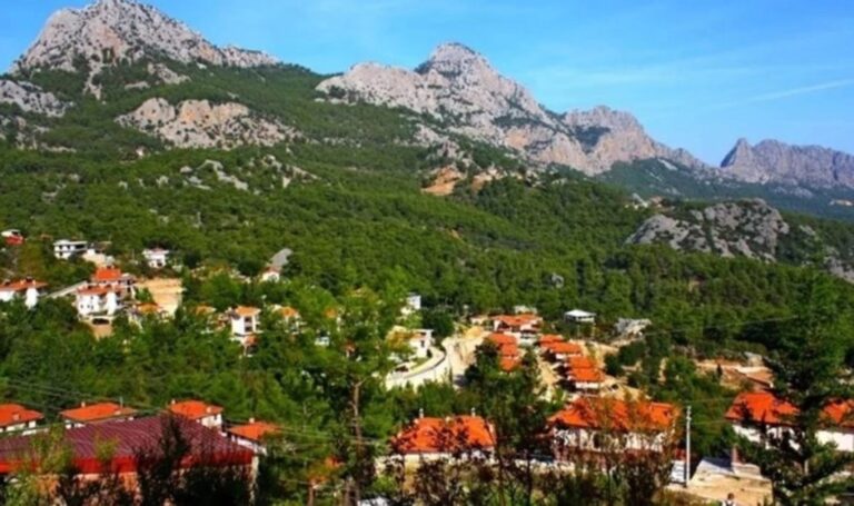 Antalya'da afet bölgesi ilan edilen bölgede lüks villalar – Son Dakika Türkiye Haberleri