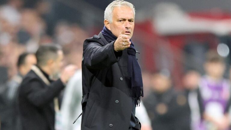 Son dakika spor haberleri | F.Bahçe'den Jose Mourinho açıklaması